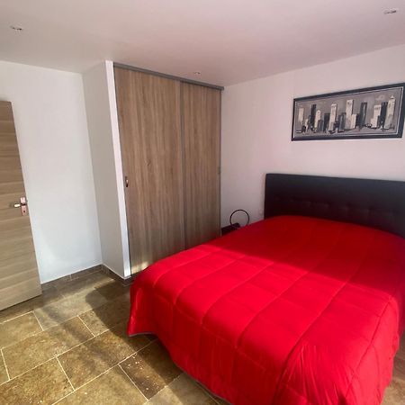Agreable Dependance 3 Pieces Villa Saint-Maximin Exteriör bild