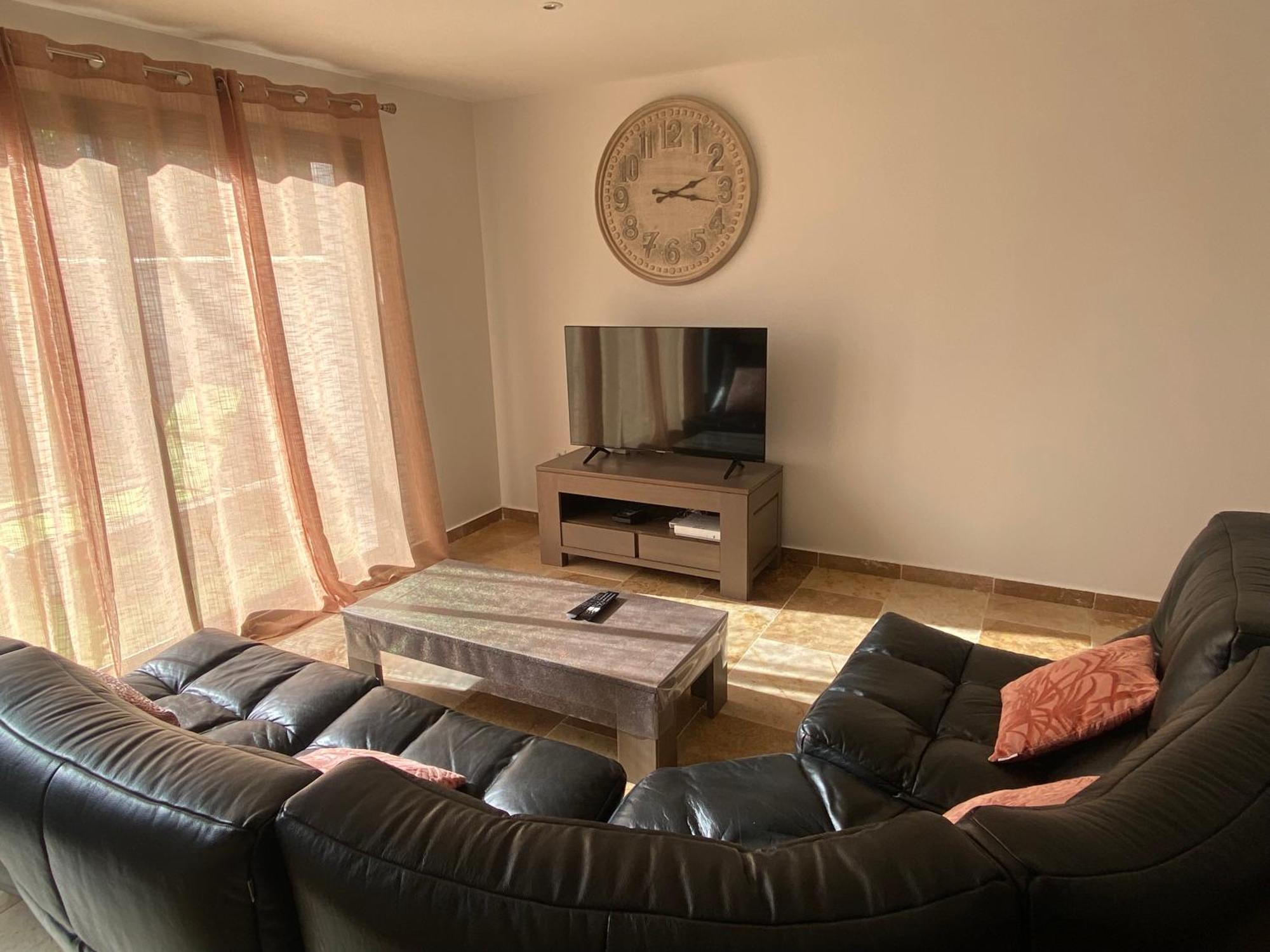 Agreable Dependance 3 Pieces Villa Saint-Maximin Exteriör bild