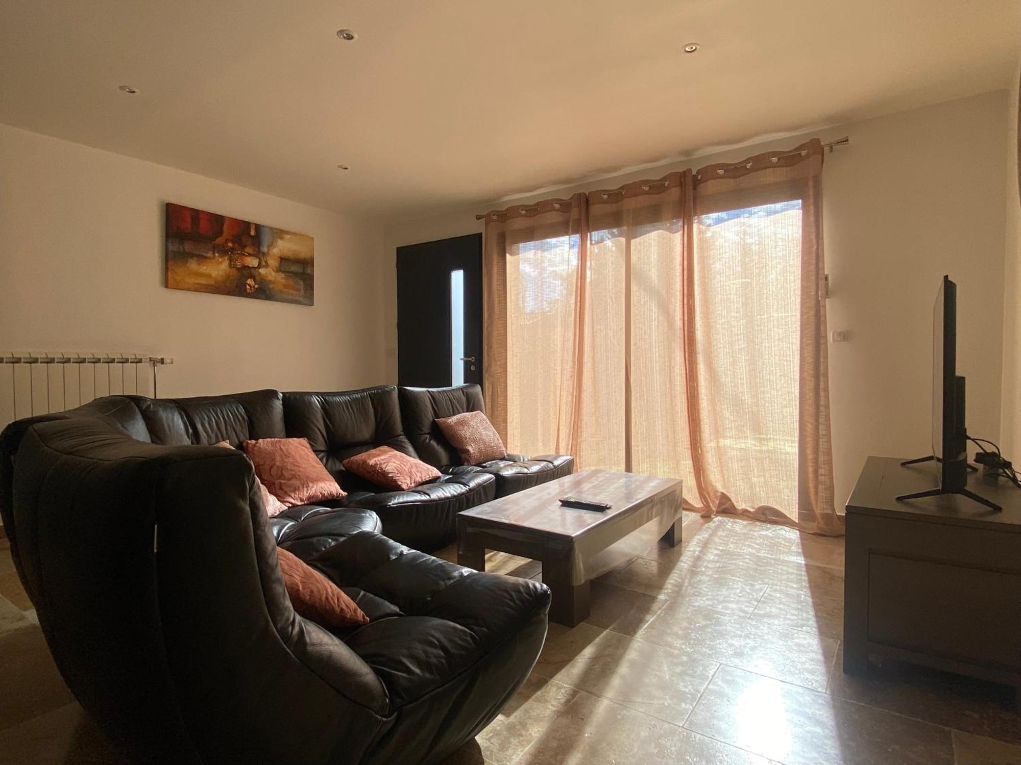 Agreable Dependance 3 Pieces Villa Saint-Maximin Exteriör bild