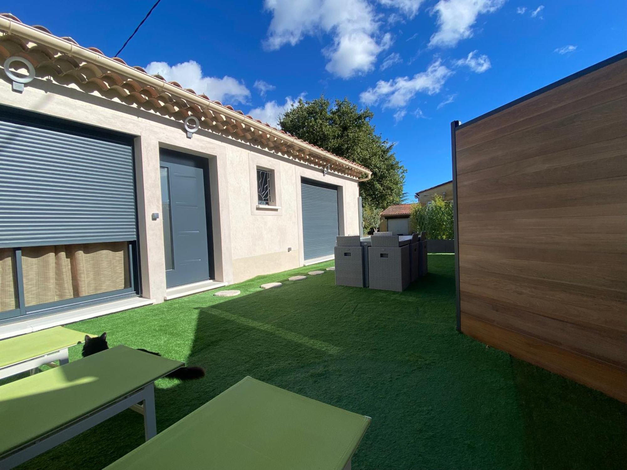 Agreable Dependance 3 Pieces Villa Saint-Maximin Exteriör bild